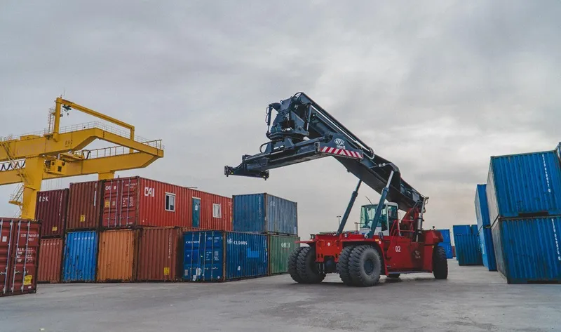 Auto z USA - jak wygląda transport ze szczegółami