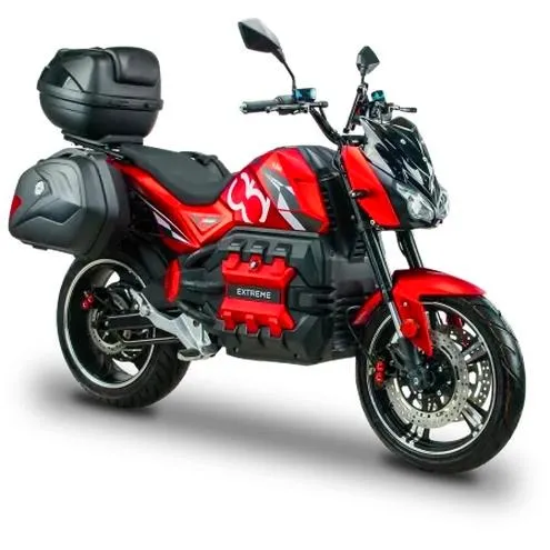 Co wybrać: maxi skuter czy motocykl – porównanie dla fanów dwóch kółek?