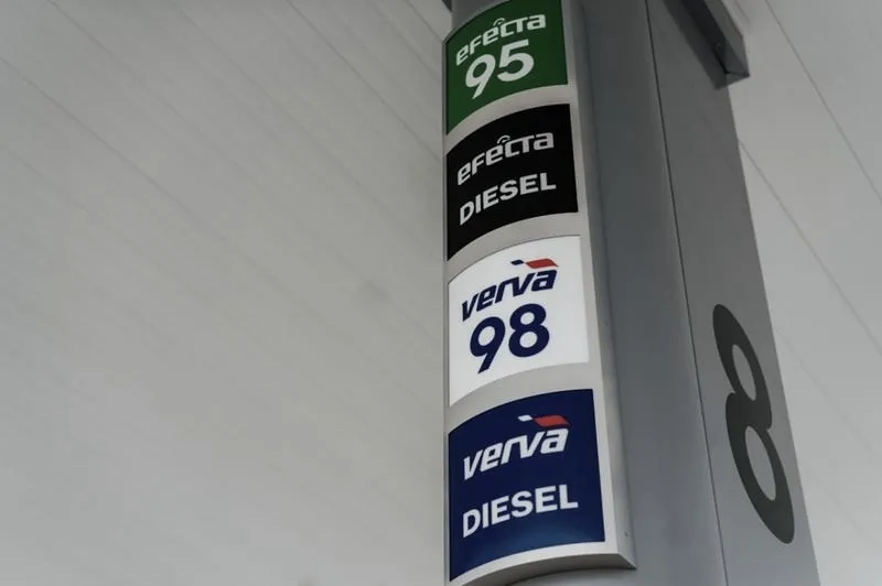 Czy Verva 98 to benzyna, czy może olej - odkrywamy prawdę o paliwie?