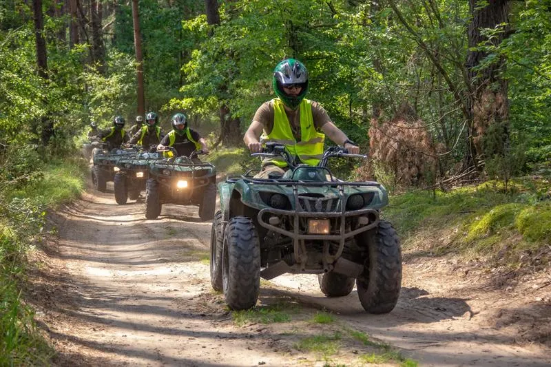 Gdzie jeździć quadem bez prawa jazdy? Odkryj najlepsze miejsca na niezapomniane przygody