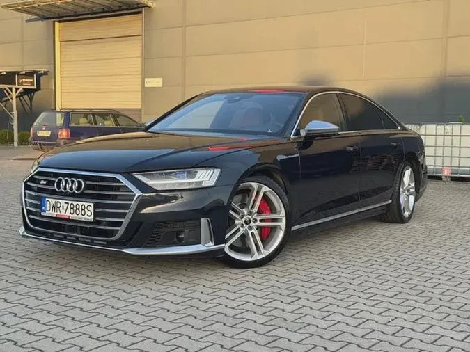 Ile pali Audi S8? Odkrywamy tajemnice spalania tego luksusowego auta