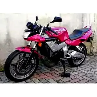 Ile pali Honda NSR 125? Odkrywamy tajemnice jej ekonomii paliwowej