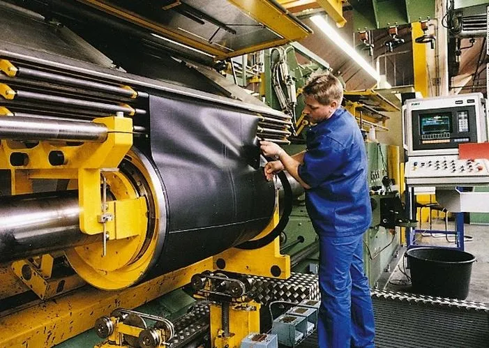 Jak sprawdzić, czy na oponach znajduje się rok produkcji?