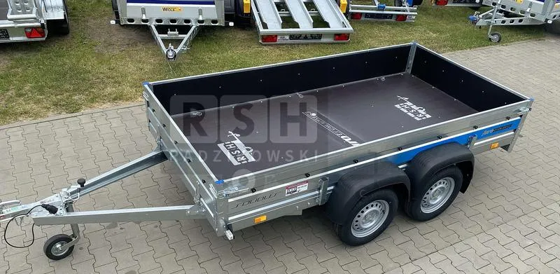 Jakie są koszty zakupu przyczepki do samochodu? Sprawdź ceny!