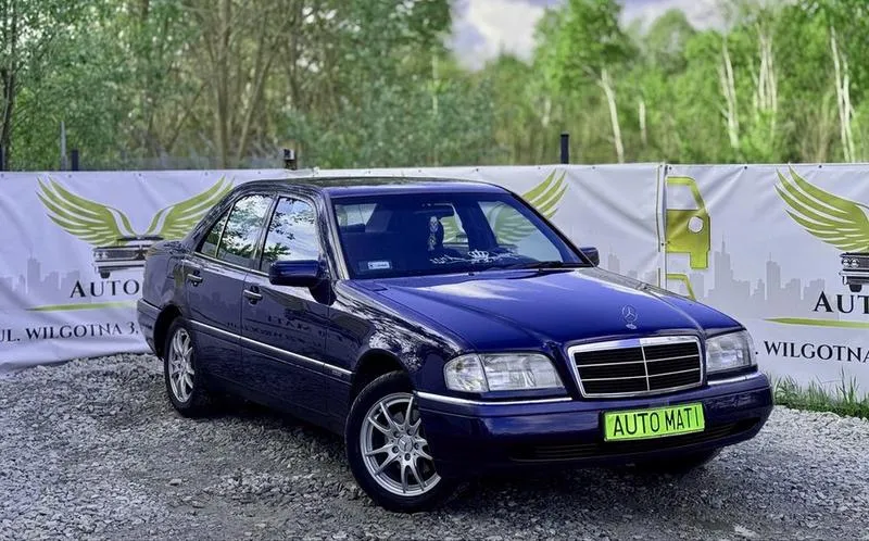 Aplikacja Mercedes me