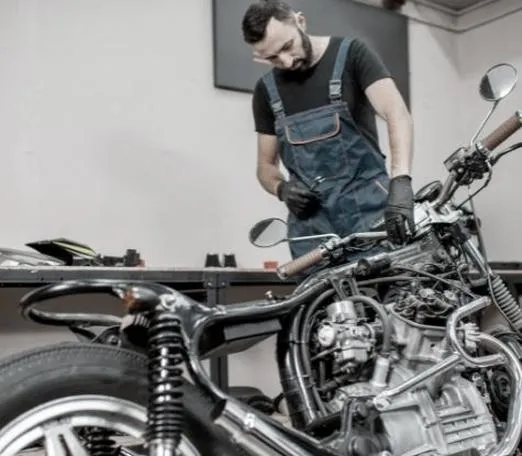 Kariera mechanika motocyklowego
