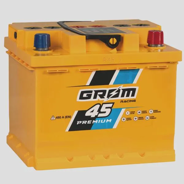 Odkręcanie korków akumulatora