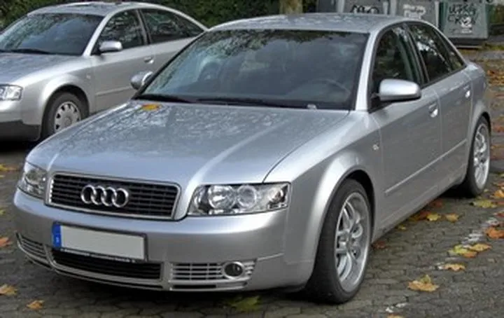 Wymiana akumulatora Audi A4 B6